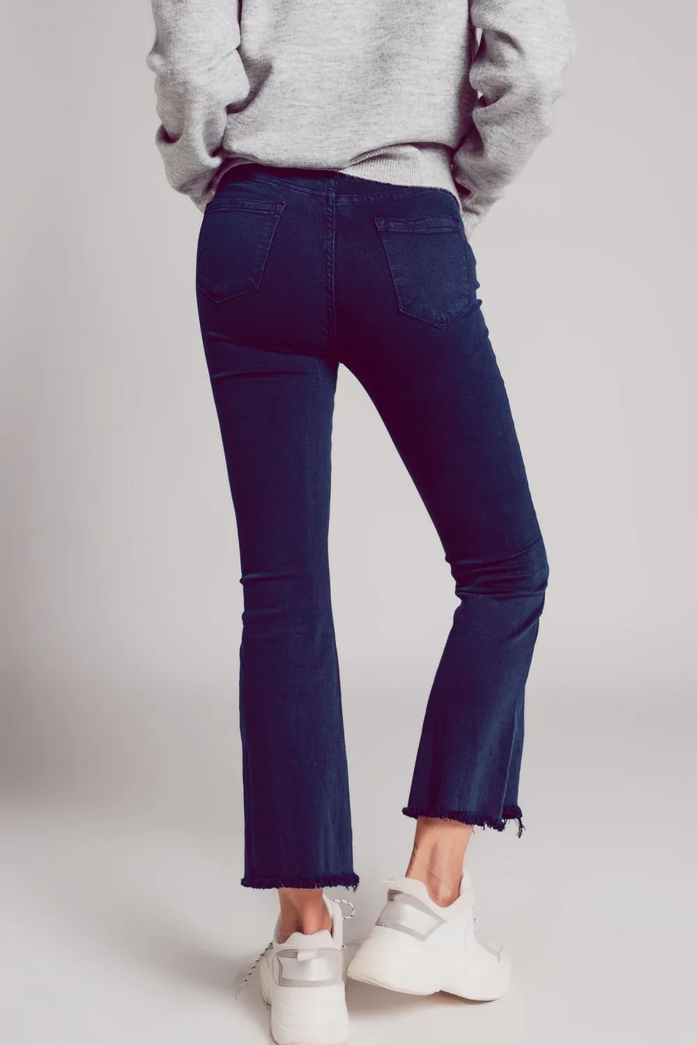 Flare Cropped Jeans with Frayed Hem