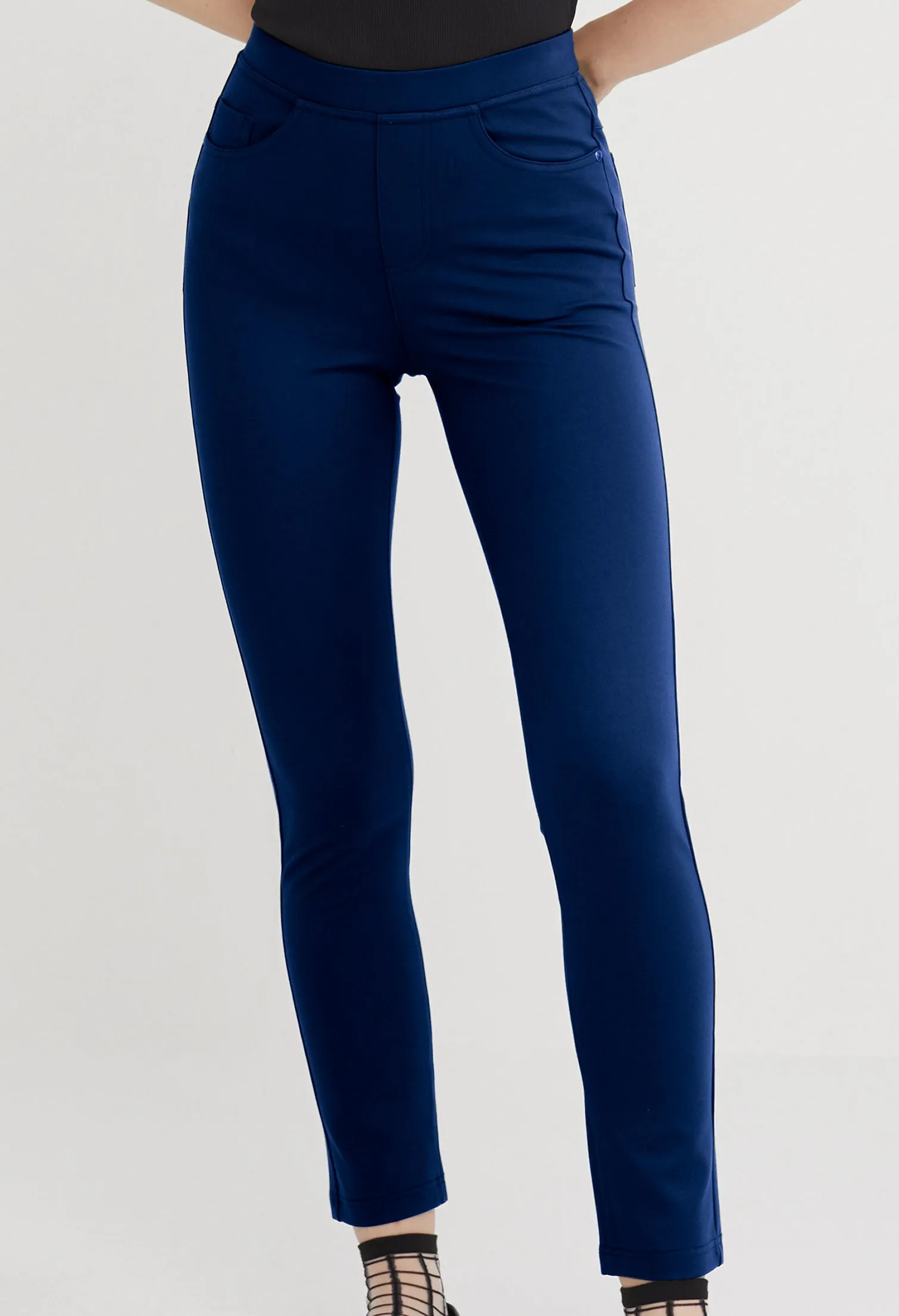 Tapered Elastic Trousers